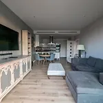 Estatesmen Chelsea Bridge Flat