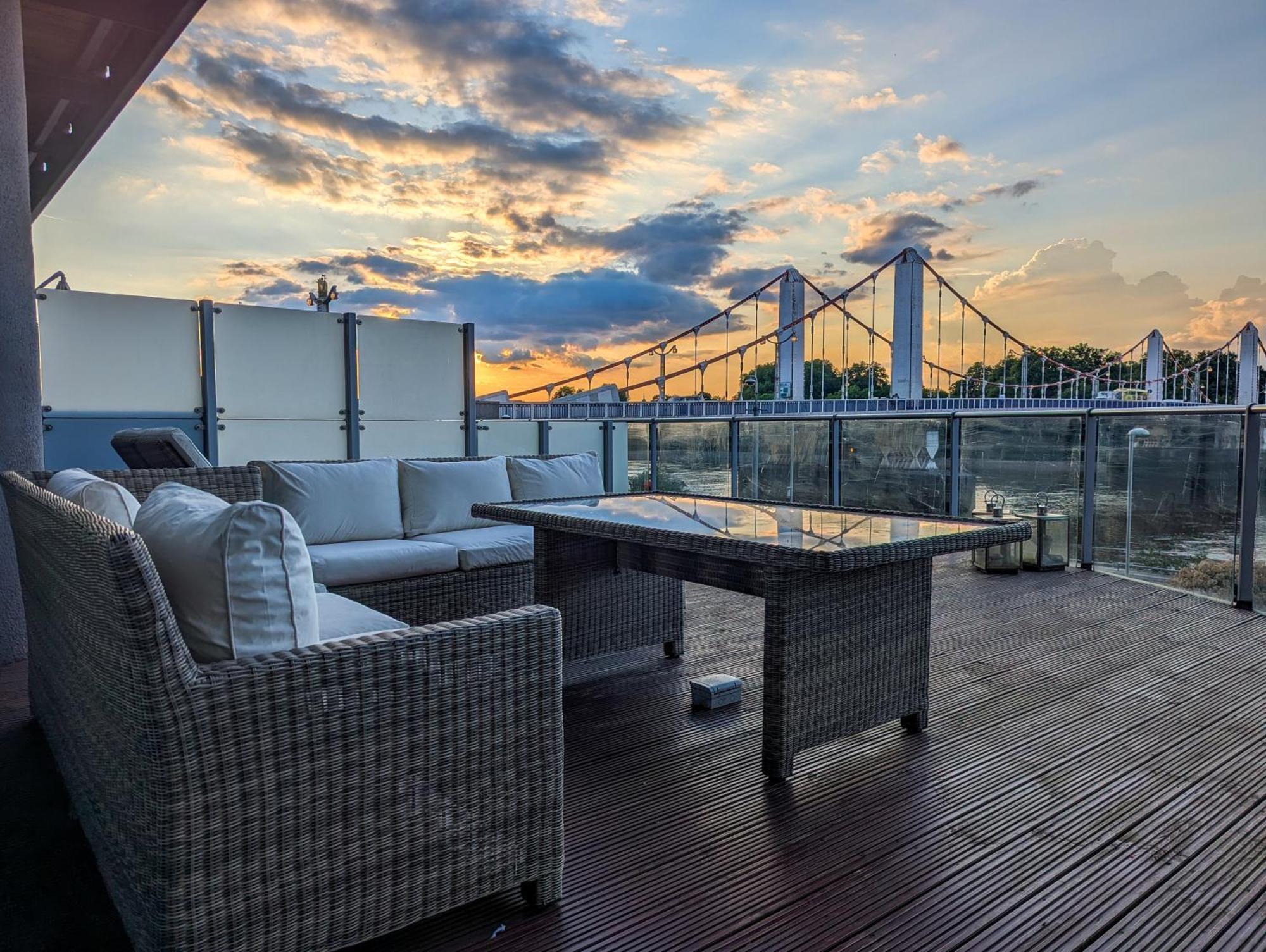 Apartment Estatesmen Chelsea Bridge Flat *