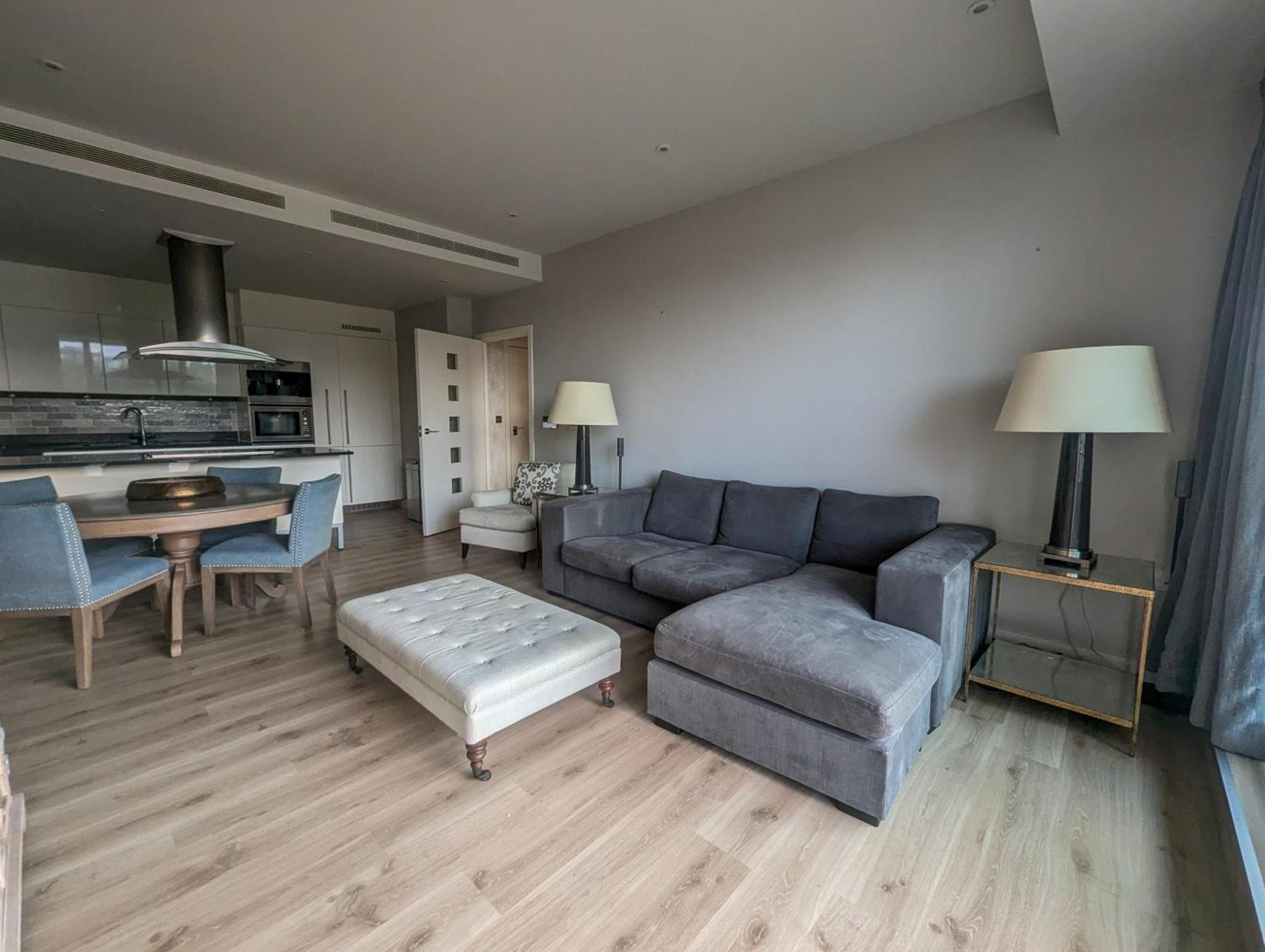 Estatesmen Chelsea Bridge Flat London