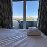 Estatesmen Chelsea Bridge Flat
