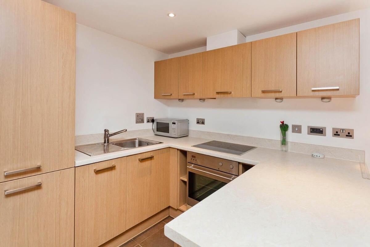 Estatesmen Chelsea Bridge Flat