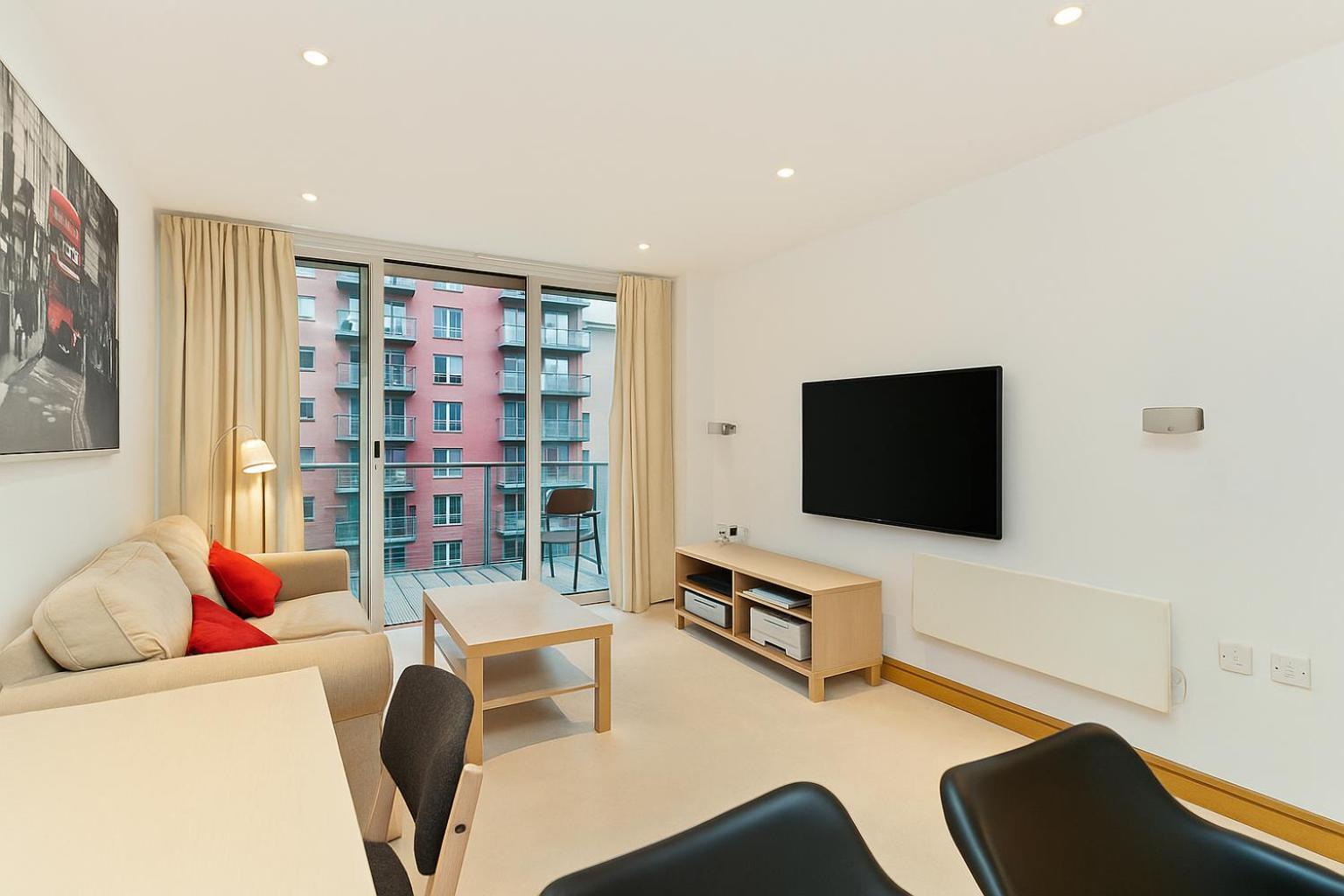 Estatesmen Chelsea Bridge Flat Apartment London